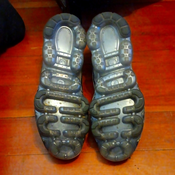 NIKE AIR VAPORMAX 2019 'GHOST BLACK' SZ 10 AR6631-004 - Picture 8 of 8